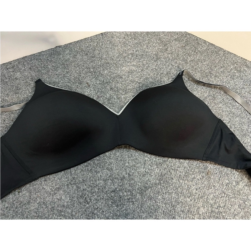 Calvin Klein wireless bra‎ size large black